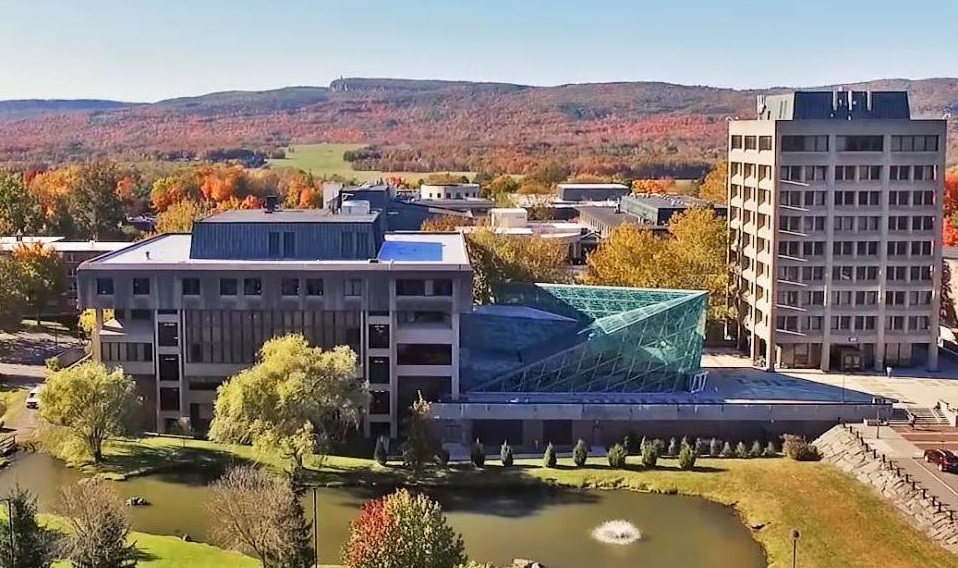 State University Of New York Suny College At New Paltz 留学会社アフィニティ